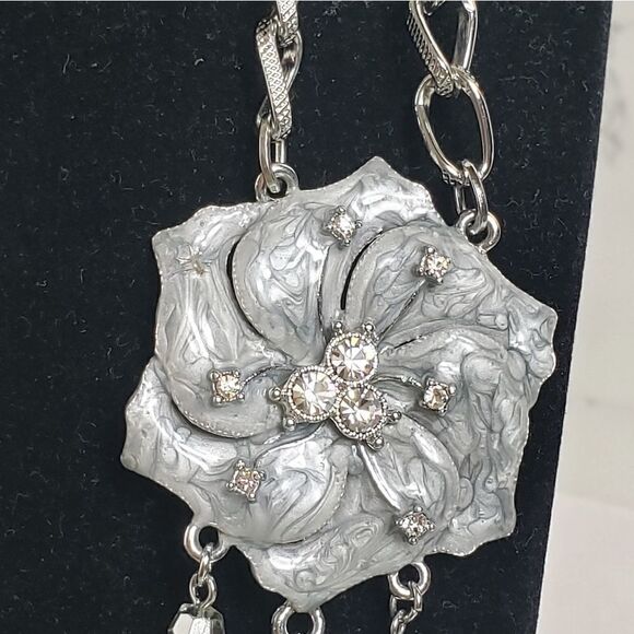 NY COLLECTION Multi-strand Beaded Floral Necklace - Picture 3 of 7